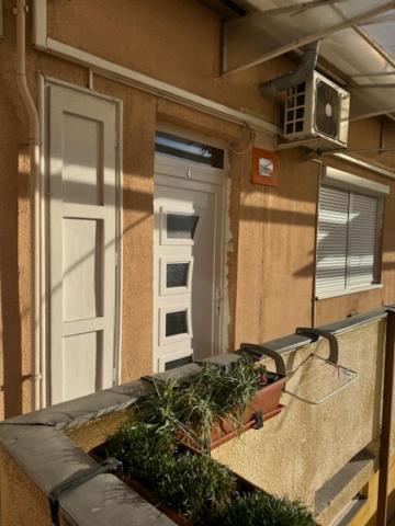 Ujbuda Apartament *